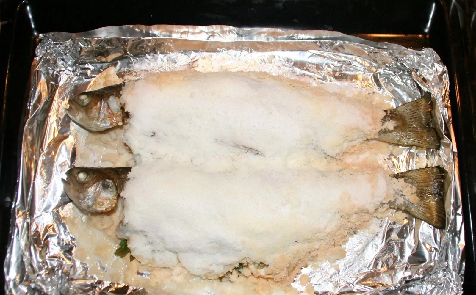 Druskoje kepti upėtakiai - vertas visų pagyrų receptas!