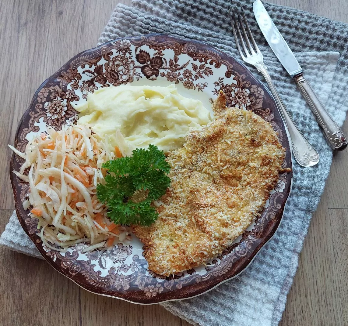 Knuspriges Hähnchen in der Heißluftfritteuse - Hähnchenbraten