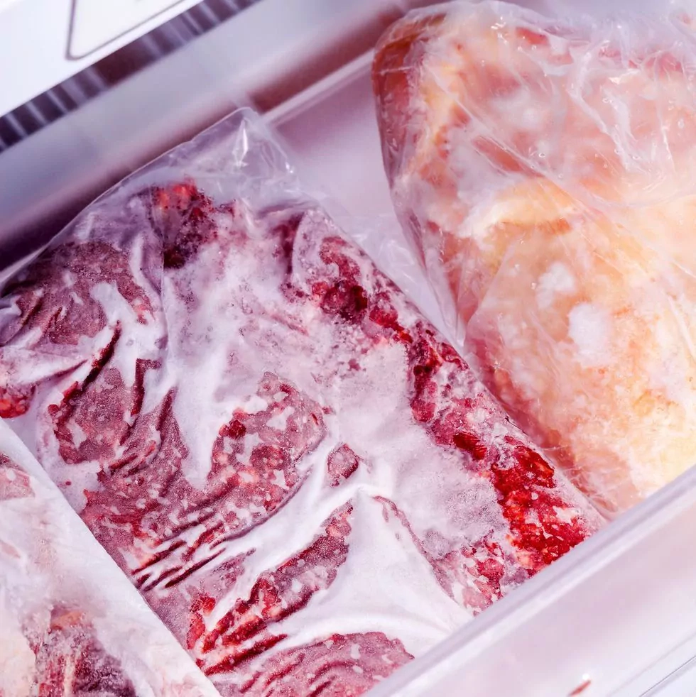 Как быстро разморозить замороженное мясо или рыбу?