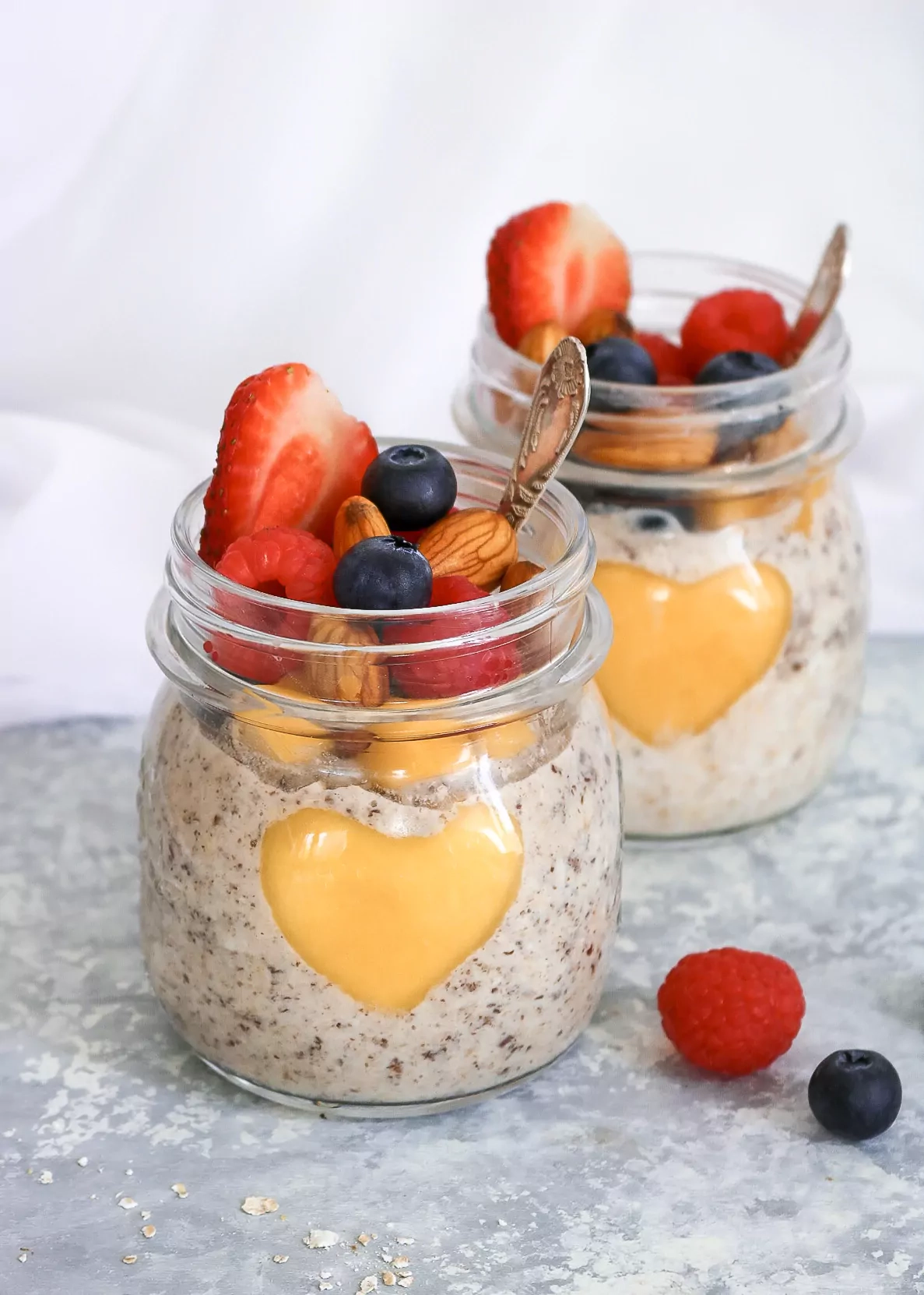 Ночная овсянка с семенами льна и овсяными отрубями ("Overnight oats")