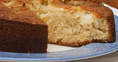 Norwegischer Rhabarberkuchen mit Milch