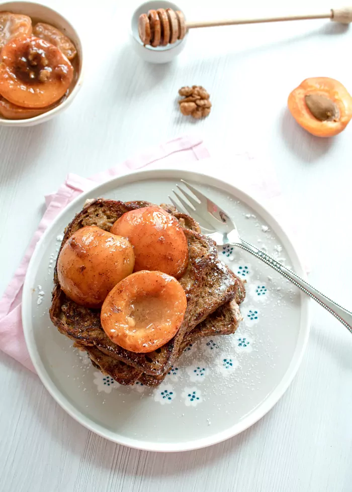 French Toast mit karamellisierten Aprikosen