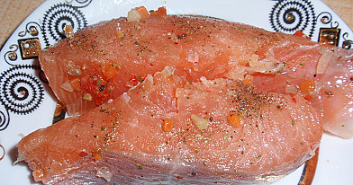 Как приготовить самый вкусный соленый лосось по-домашнему