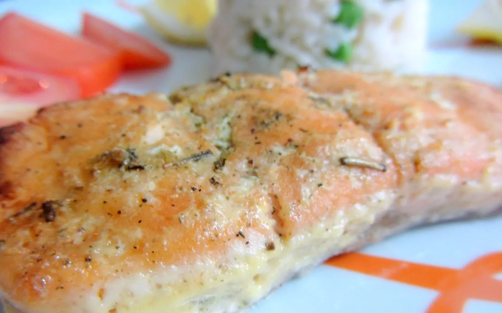 Lengvai pagaminama, nuostabaus skonio lašiša grietinėlėje