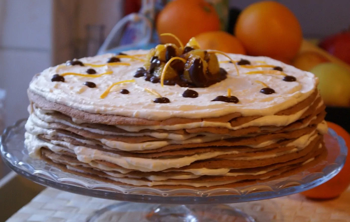 Tortas "Mėnulis" - gaunasi minkštas ir tiesiog ištirpstantis burnoje!