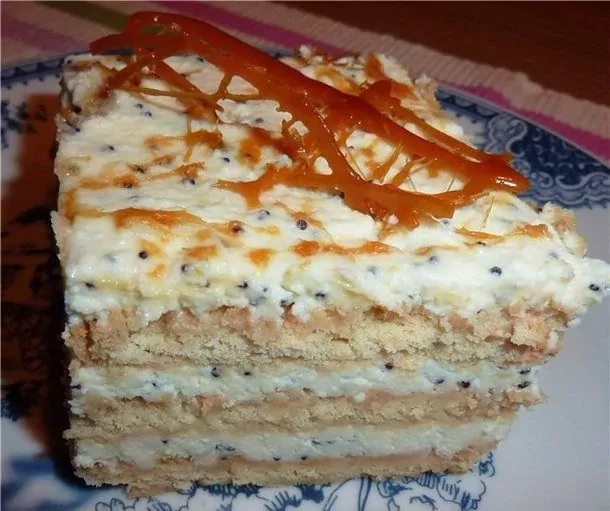 Sausainių pyragas su varške