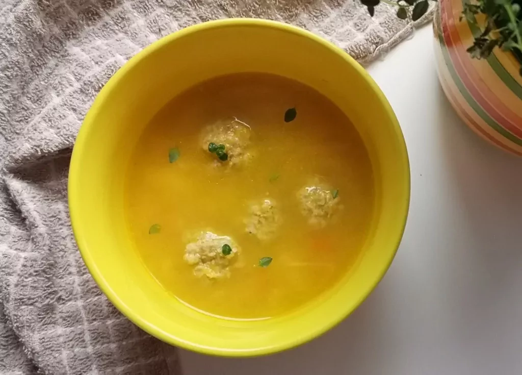 Тыквенный суп с горошком и мясными клёцками (понравится даже тем, кто не любит тыкву!)
