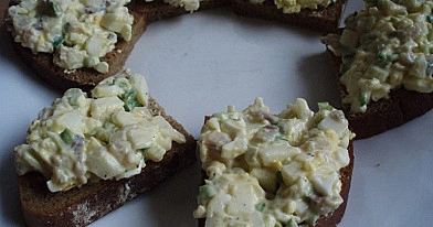 Сказочный вкус: селёдочное масло с яйцом