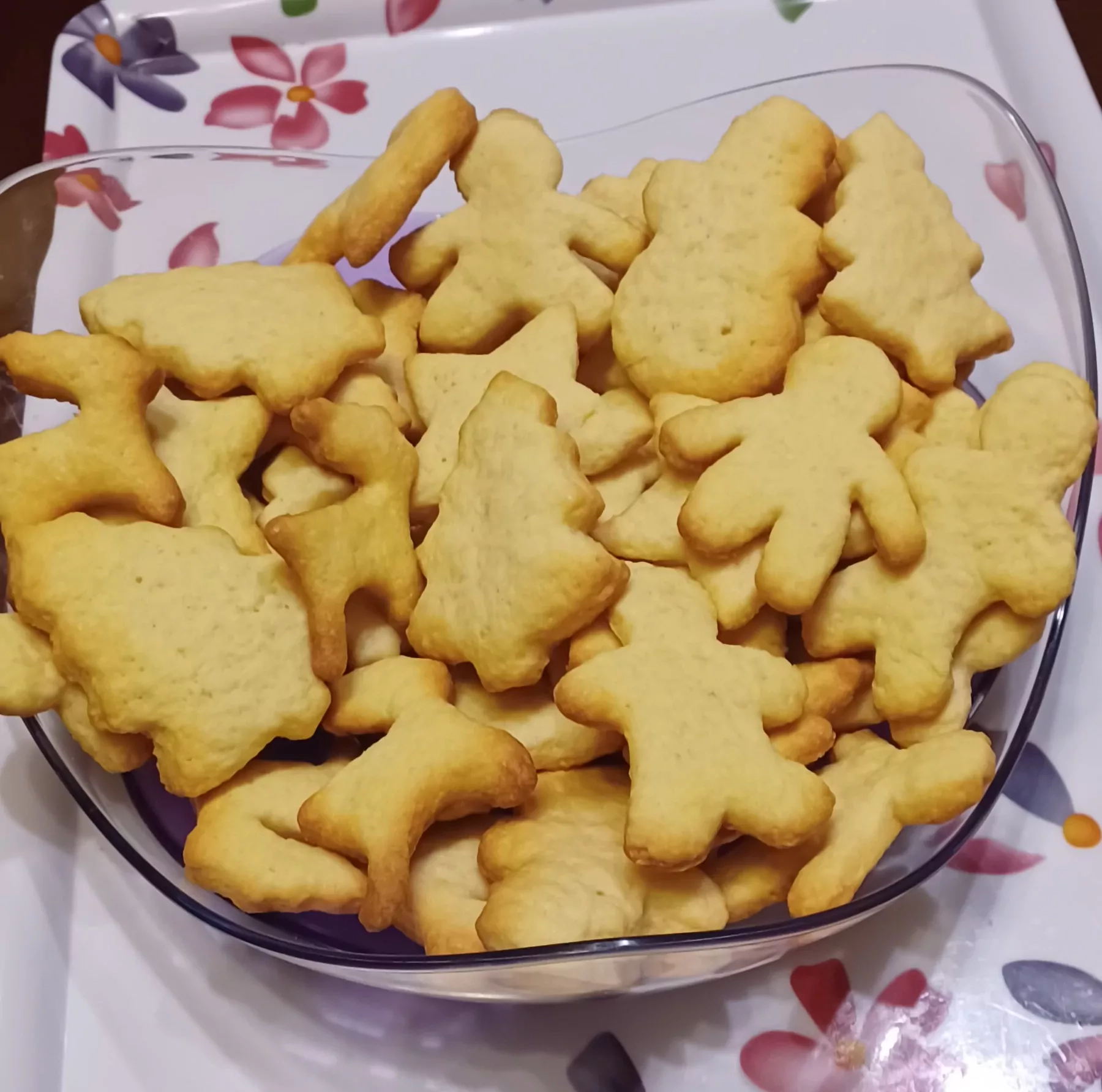 Paprasti naminiai sausainiai su sviestu