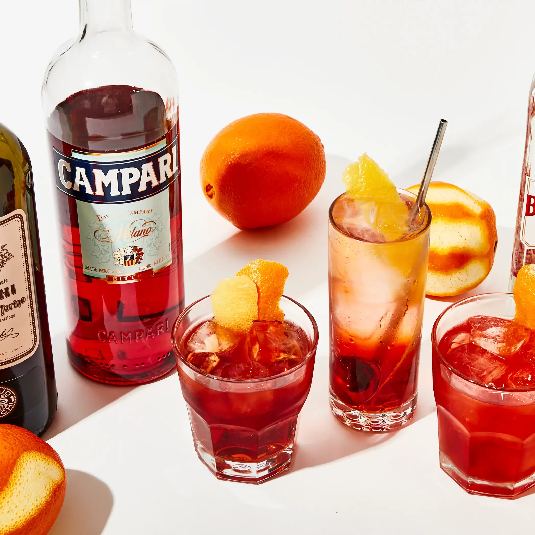 Negroni - Campari alkoholinis kokteilis su džinu ir vermutu