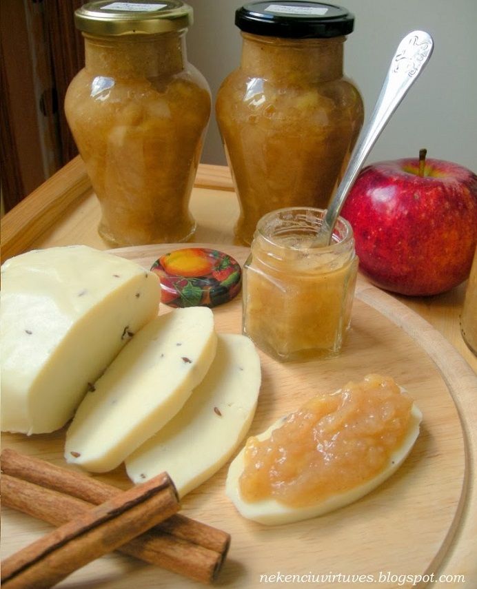 Obuolienė su bananais