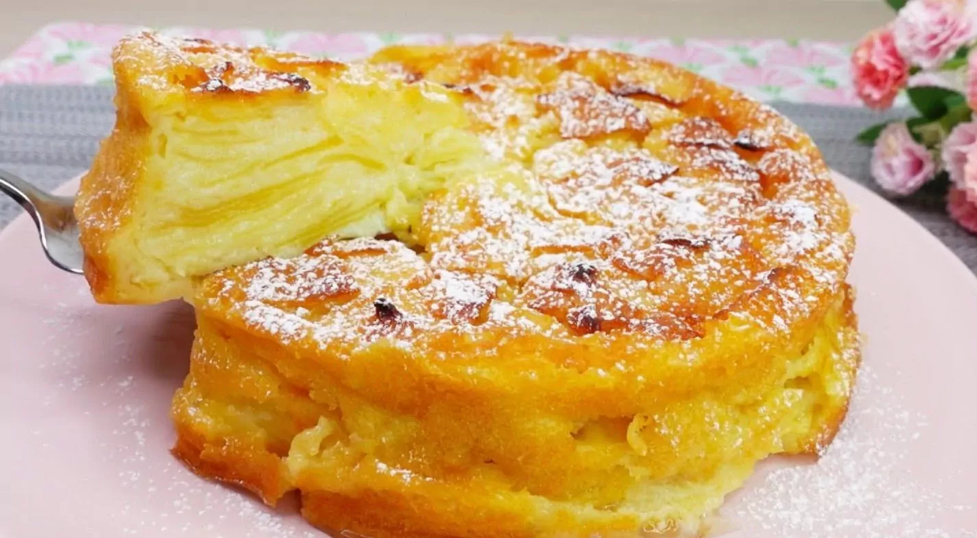 Sviestinis obuolių pyragas su grietine