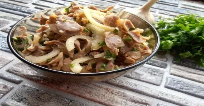 Marinuoti vištienos skilveliai (skrandukai) - nuostabus užkandis šventėms!