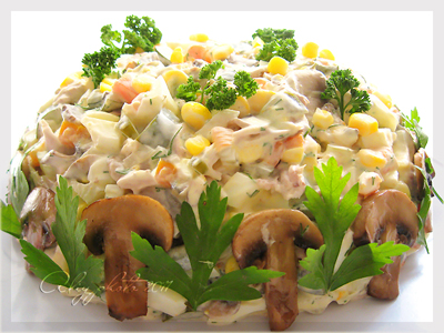 Топ осенних салатов. Популярные рецепты салатов на каждый день и на праздник