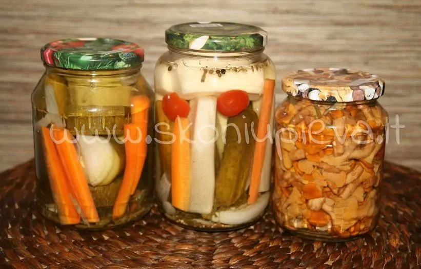 Ypatingai greitai ir paprastai konservuoti agurkai