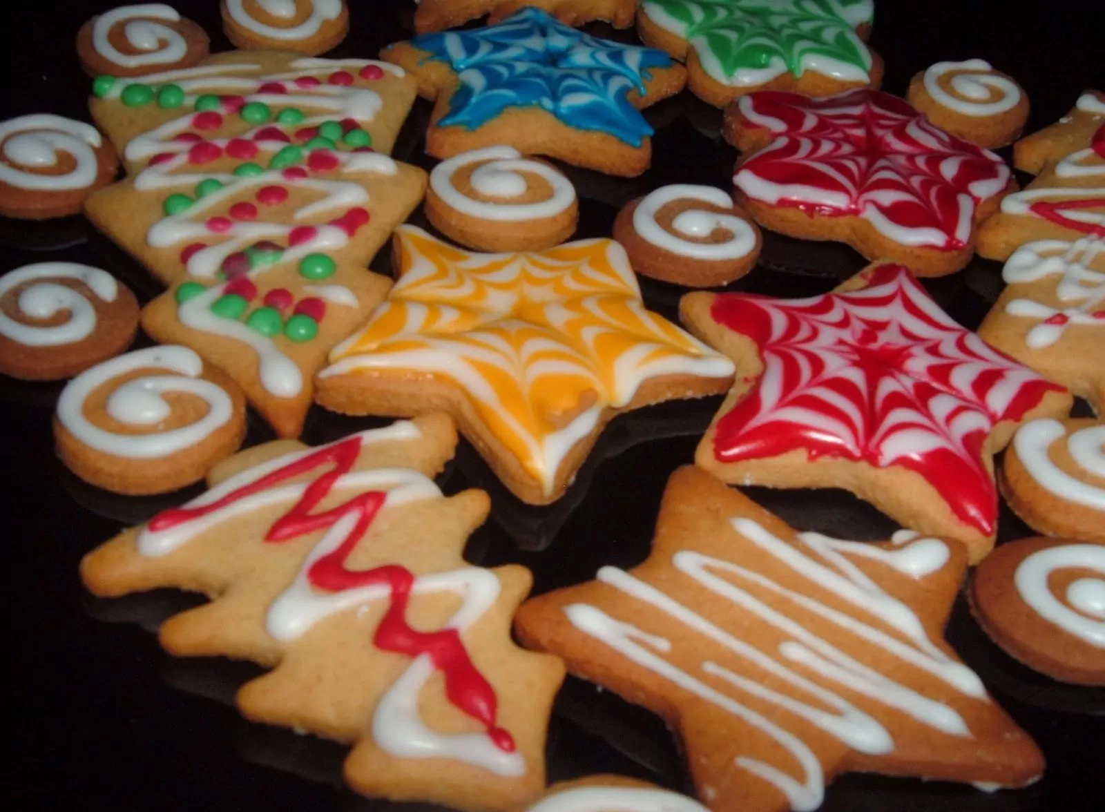 Imbieriniai sausainukai arba namukai - būtina pagaminti šventėms!