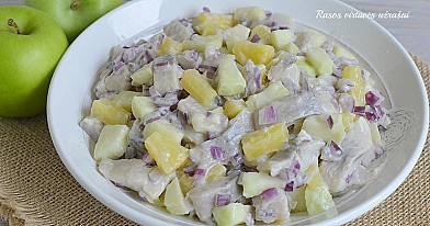 Karališko skonio gaivios silkės salotos-mišrainė su obuoliais ir konservuotais ananasais