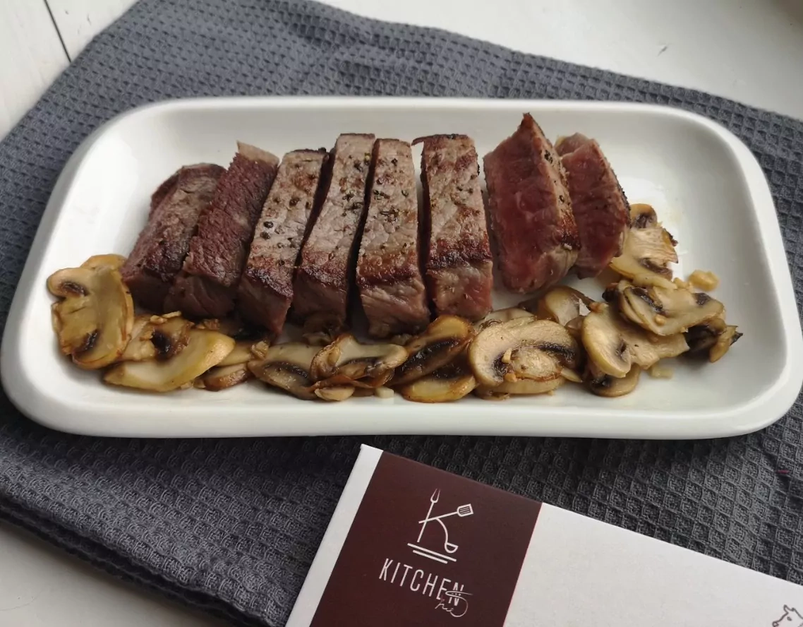 Jautienos didkepsnis su pievagrybiais - tokį nebus gėda ir ant Kalėdų stalo patiekti!