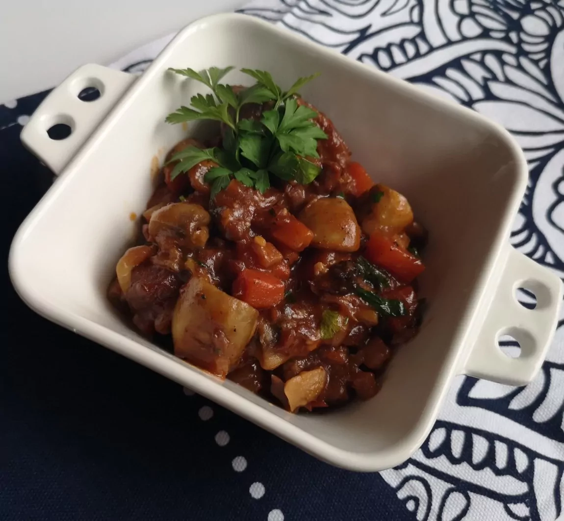 Burgundiška jautiena - prabangus ir sodrus troškinys!