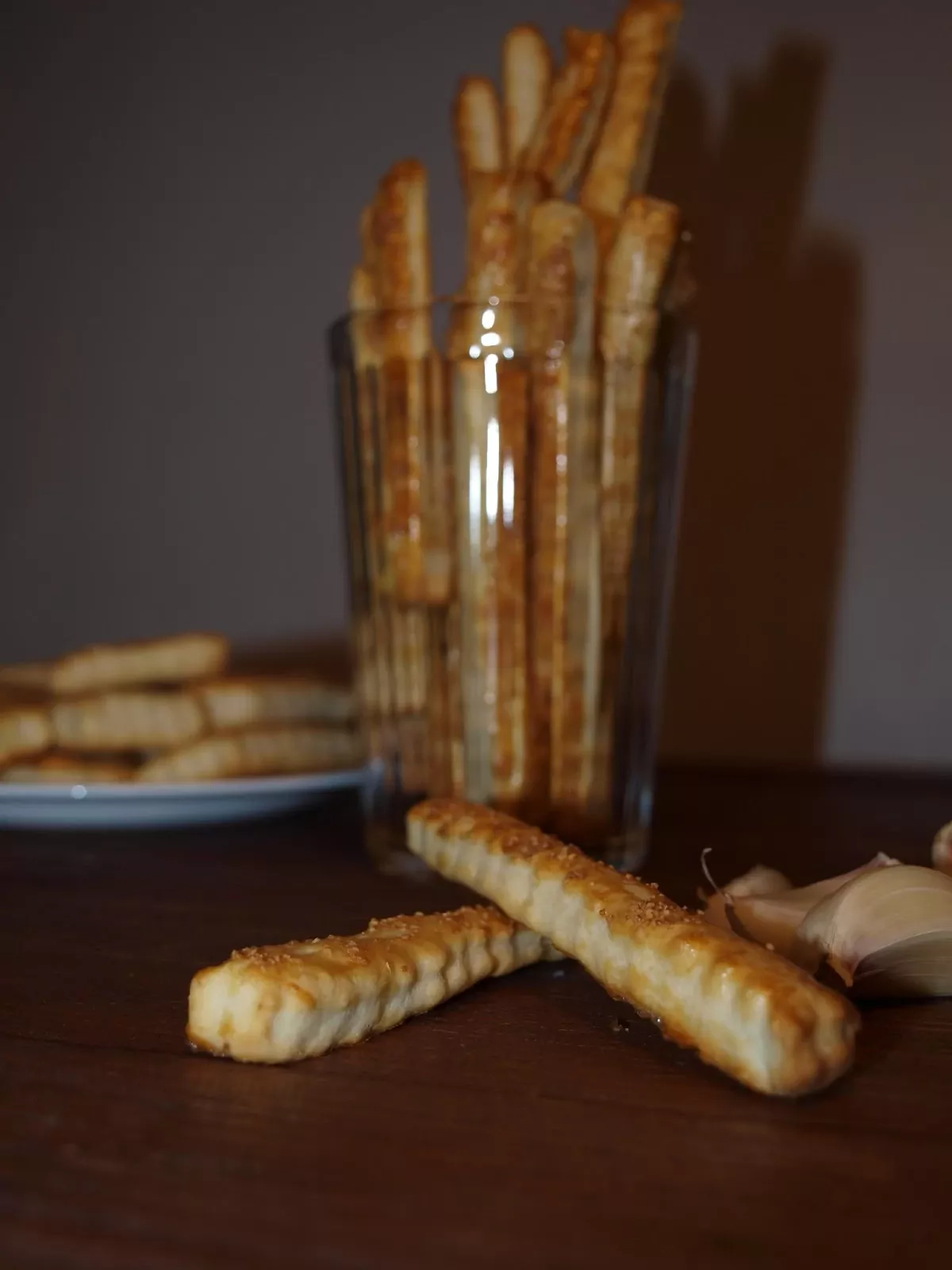 Sviestiniai sūrūs sausainiai su pienu