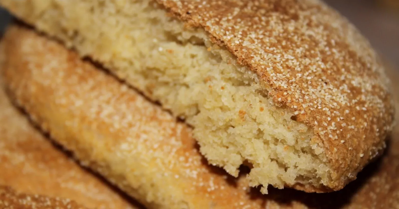 Marokietiška duona su manų kruopomis