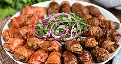 Hühnerleber im Ofen mit Speck