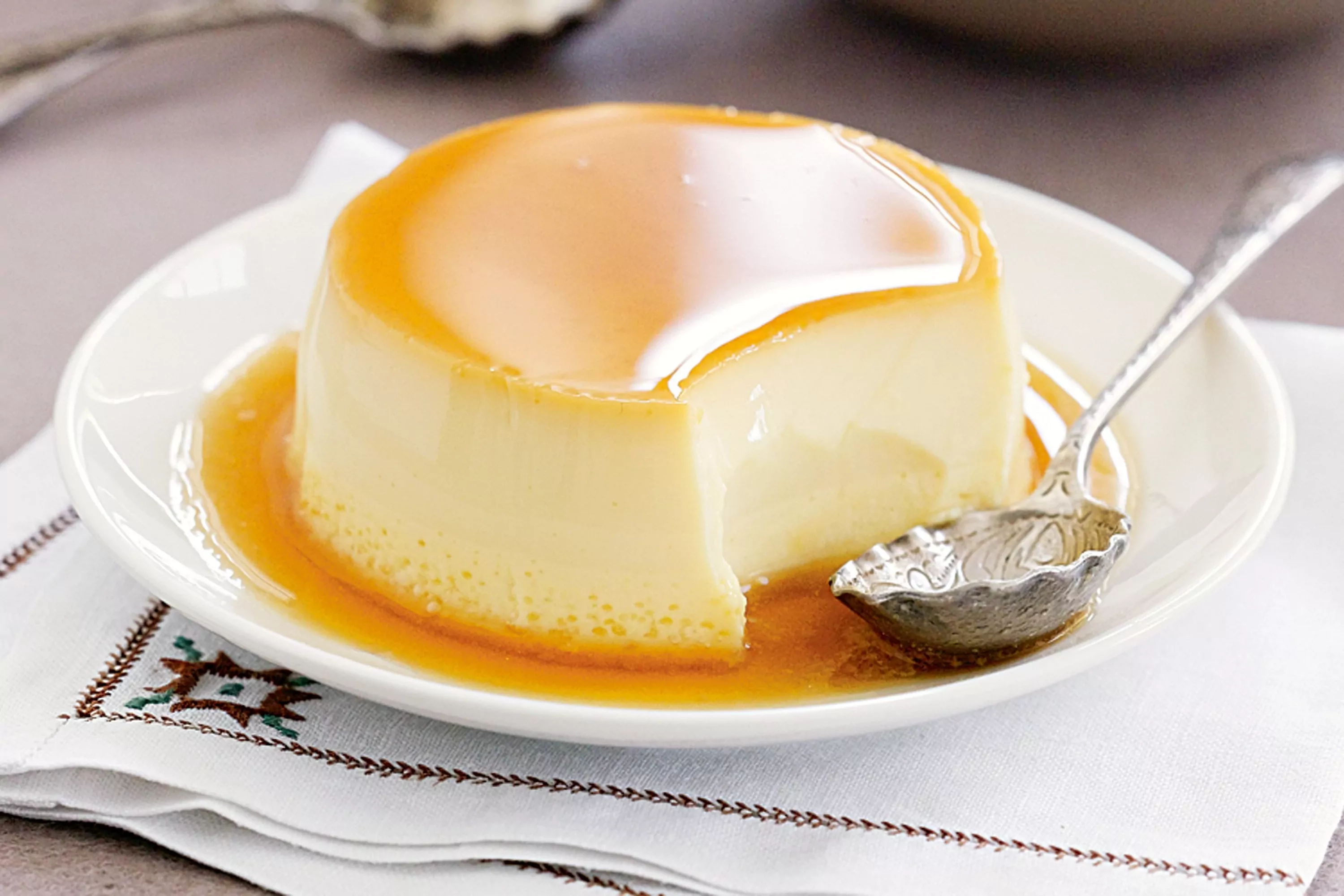 Crème caramel - Vanille-Dessert mit Karamell