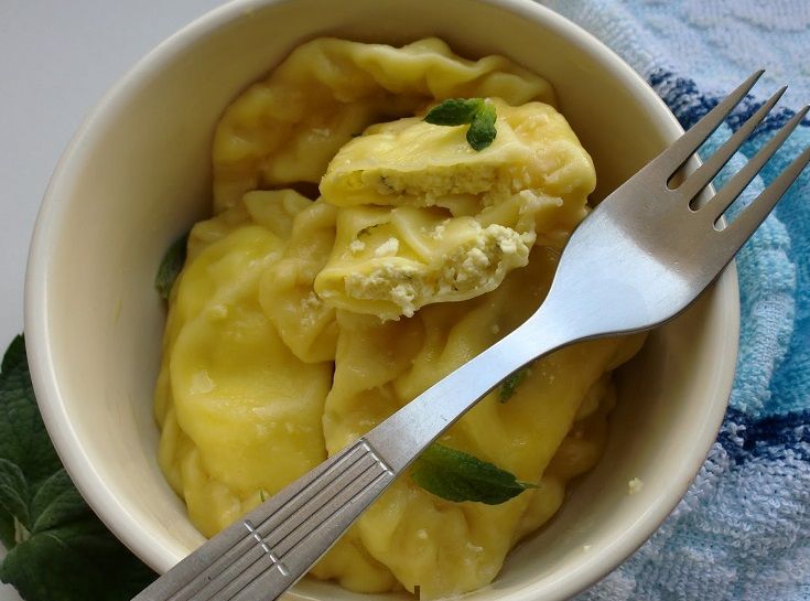 Naminiai koldūnai su varške ir mėtomis