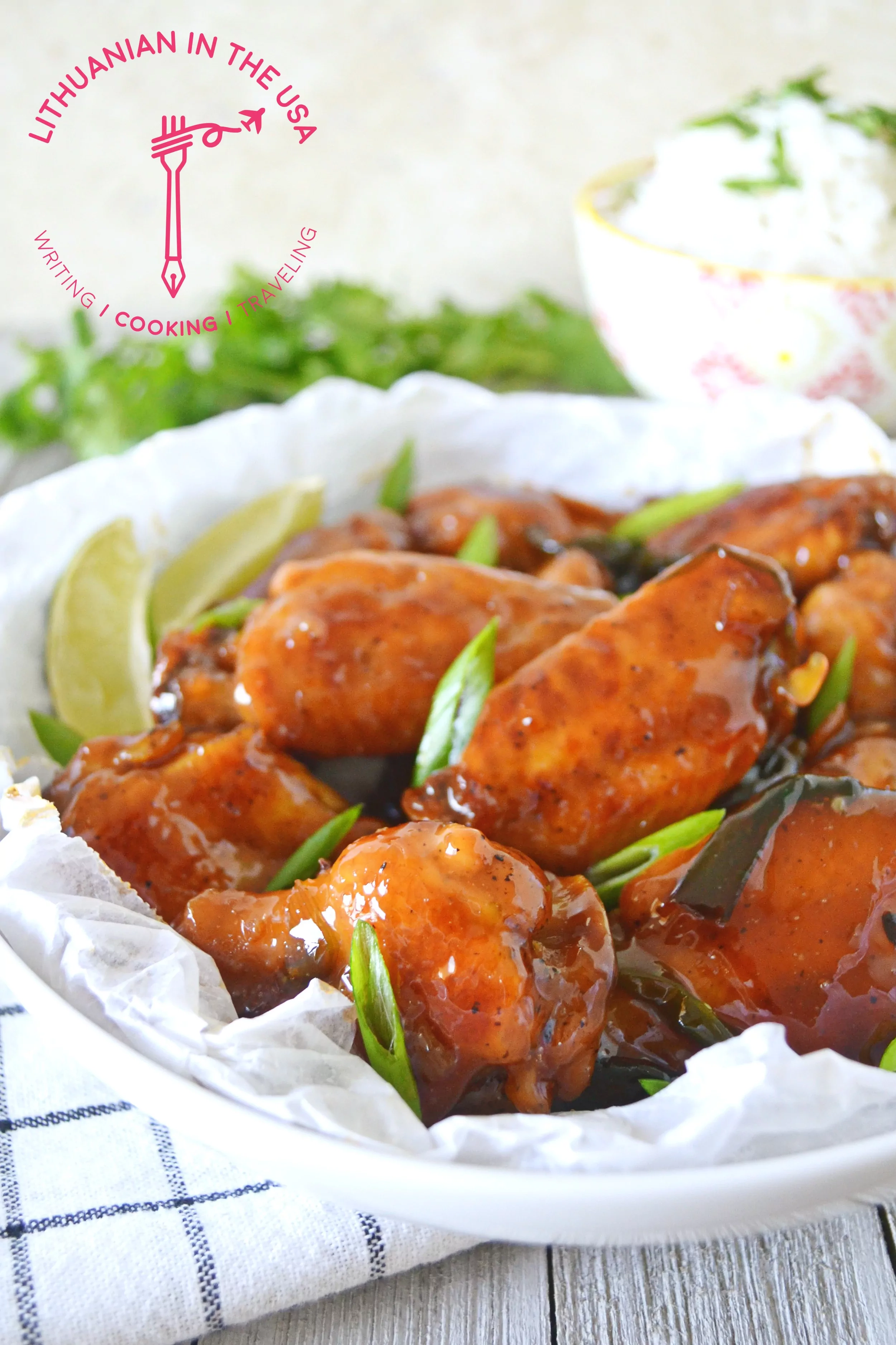 Alitas de pollo a la sartén con salsa de miel china