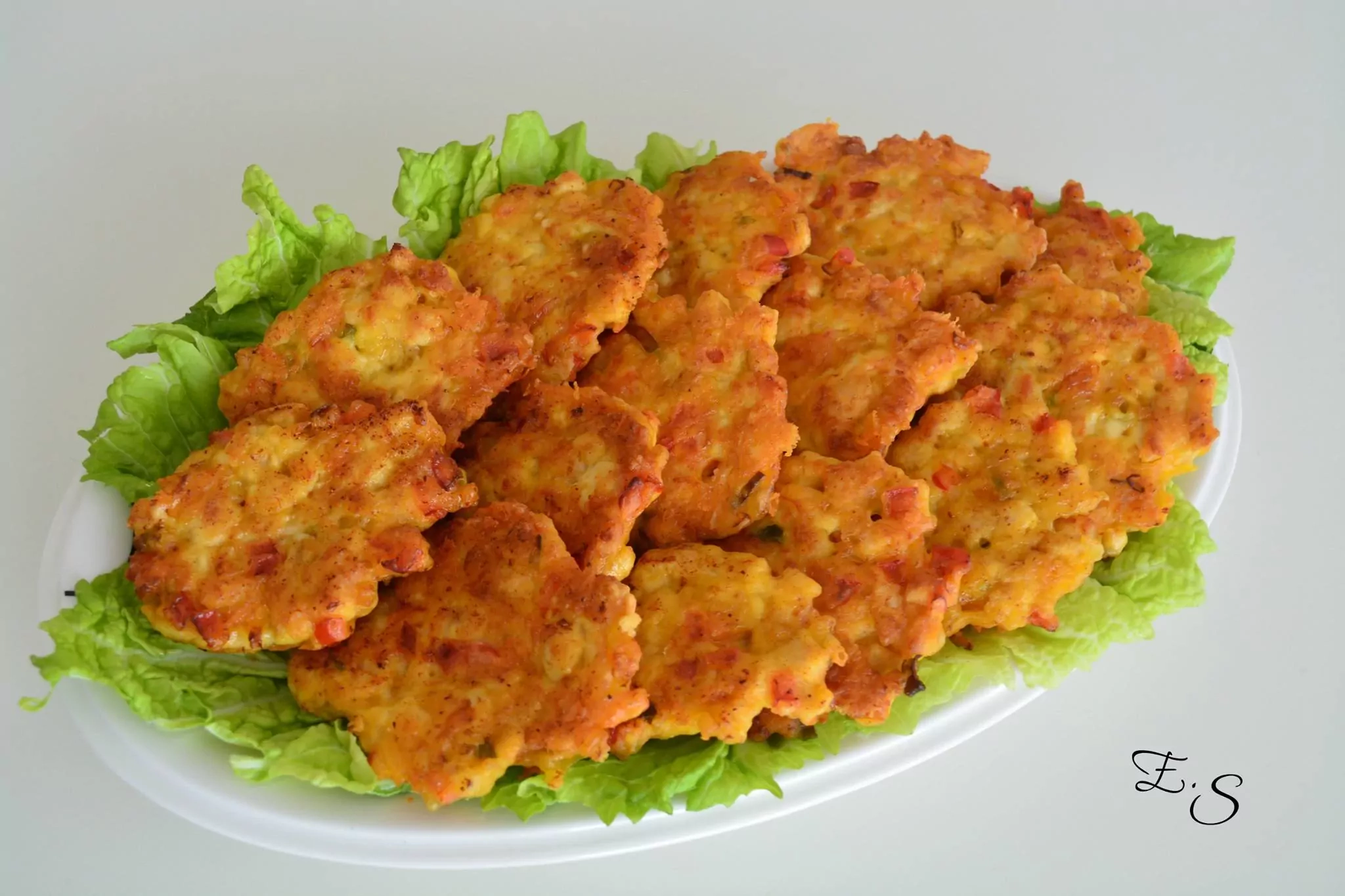 Hähnchen-Nugget-Steaks - Steaks mit Käse und Paprika