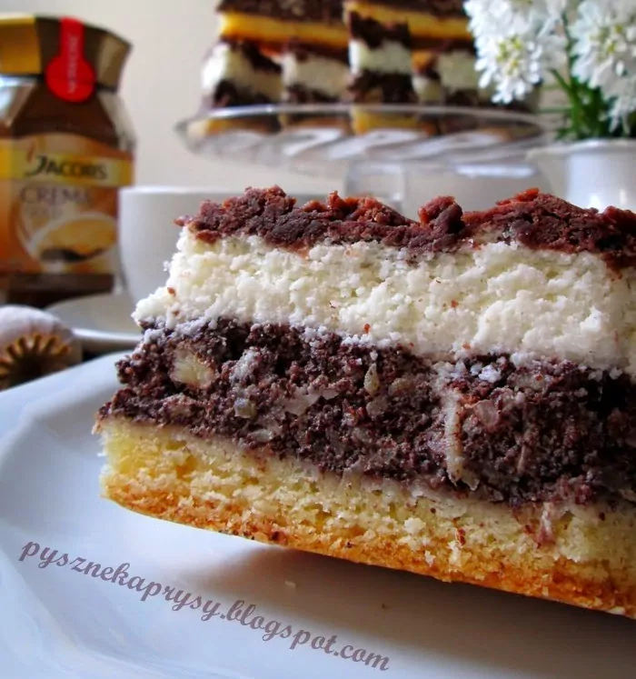 Ciasto o smaku kokosowym z makiem - bardzo smacznie !