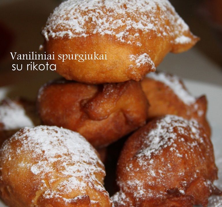 Vanilinės rikotos spurgytės