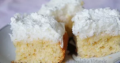 Pyragas su kokosų patalu