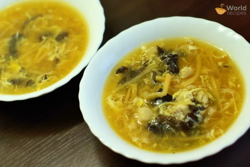 Kiniška žuvies sriuba su kiniškais grybais