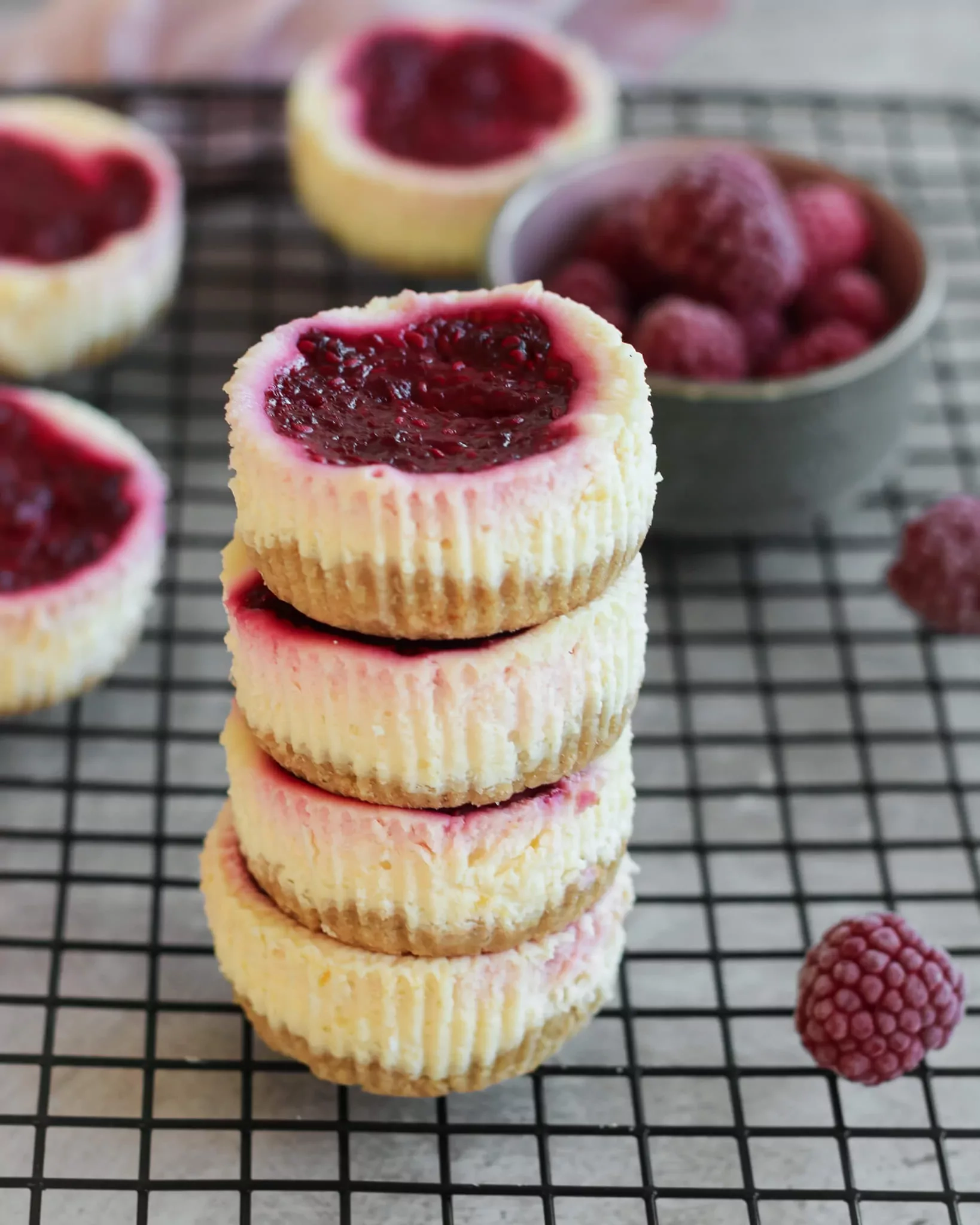 Sūrio pyragas keksiukų formelėse