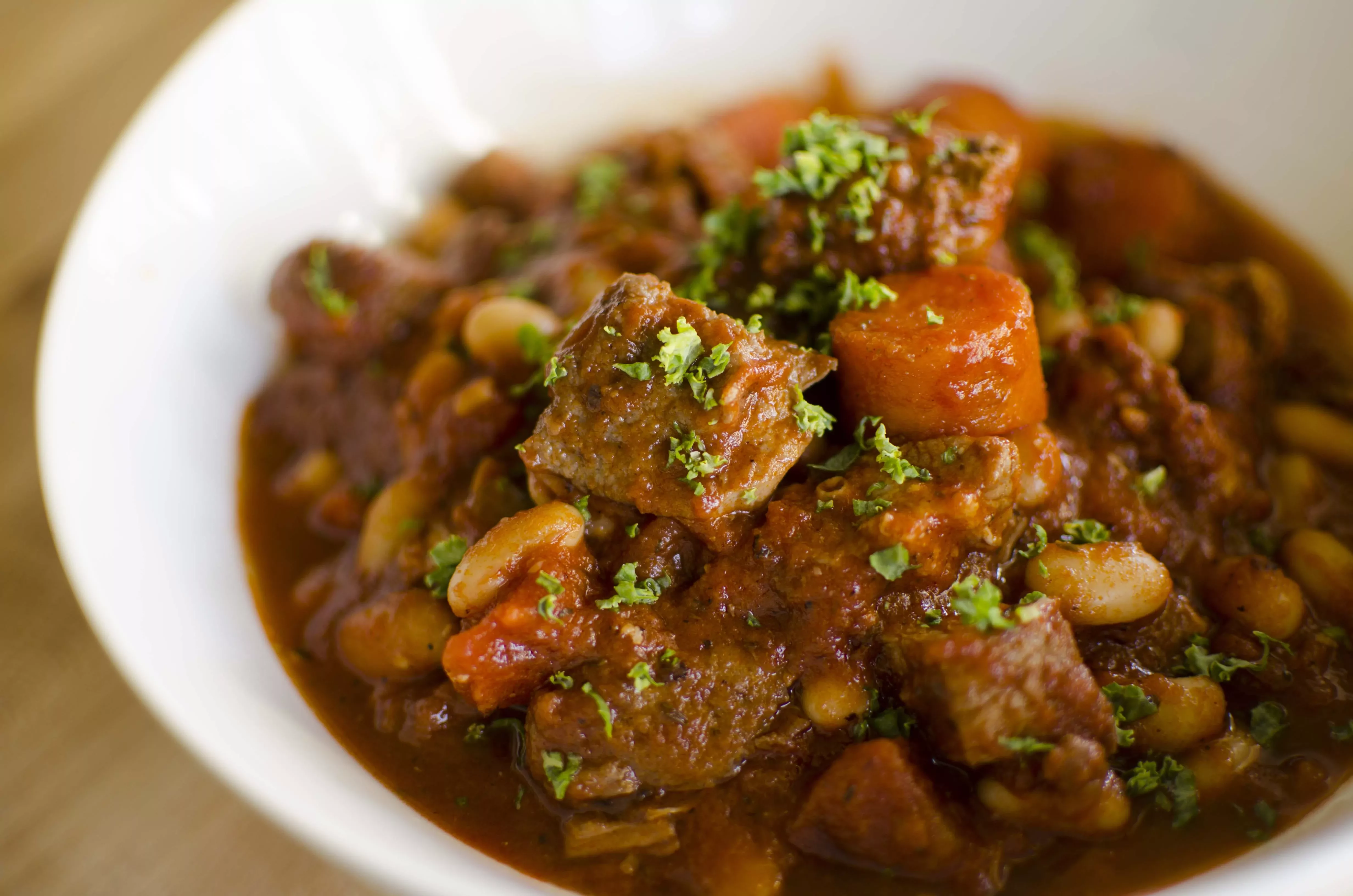 Greitas kiaulienos troškinys su pupelėmis