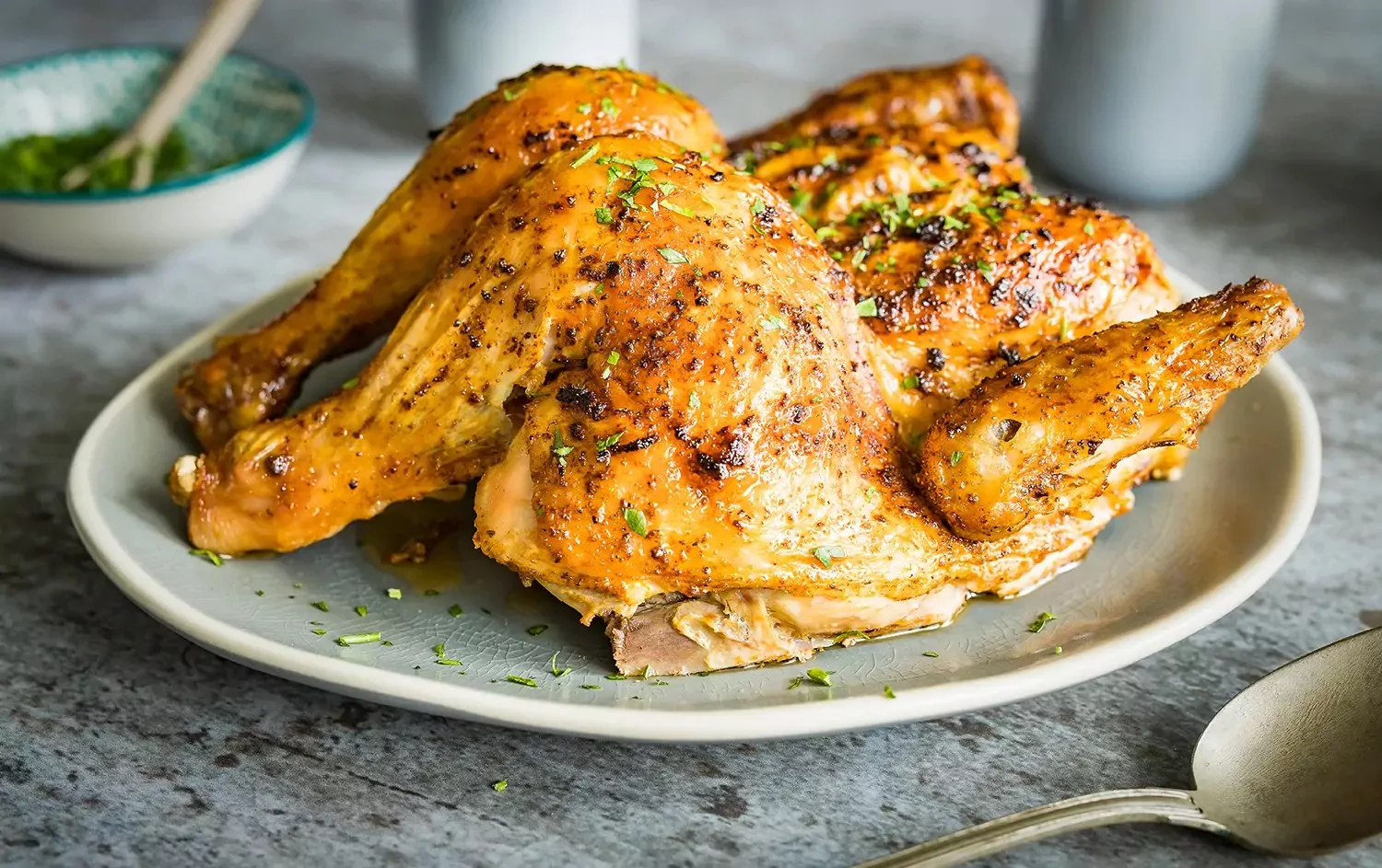 Kepta višta ant stiklainio