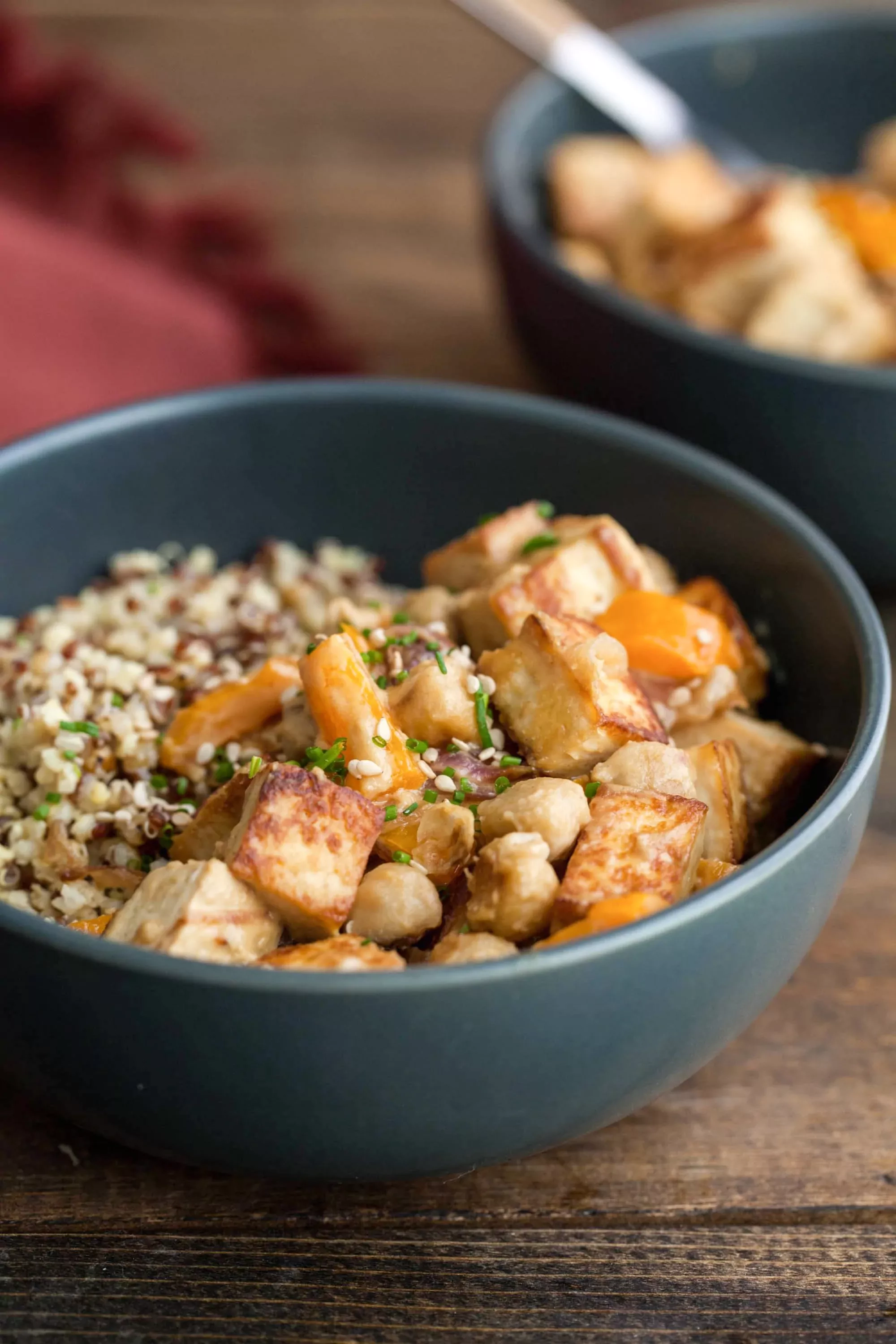 Tofu ir avinžirnių stir fry