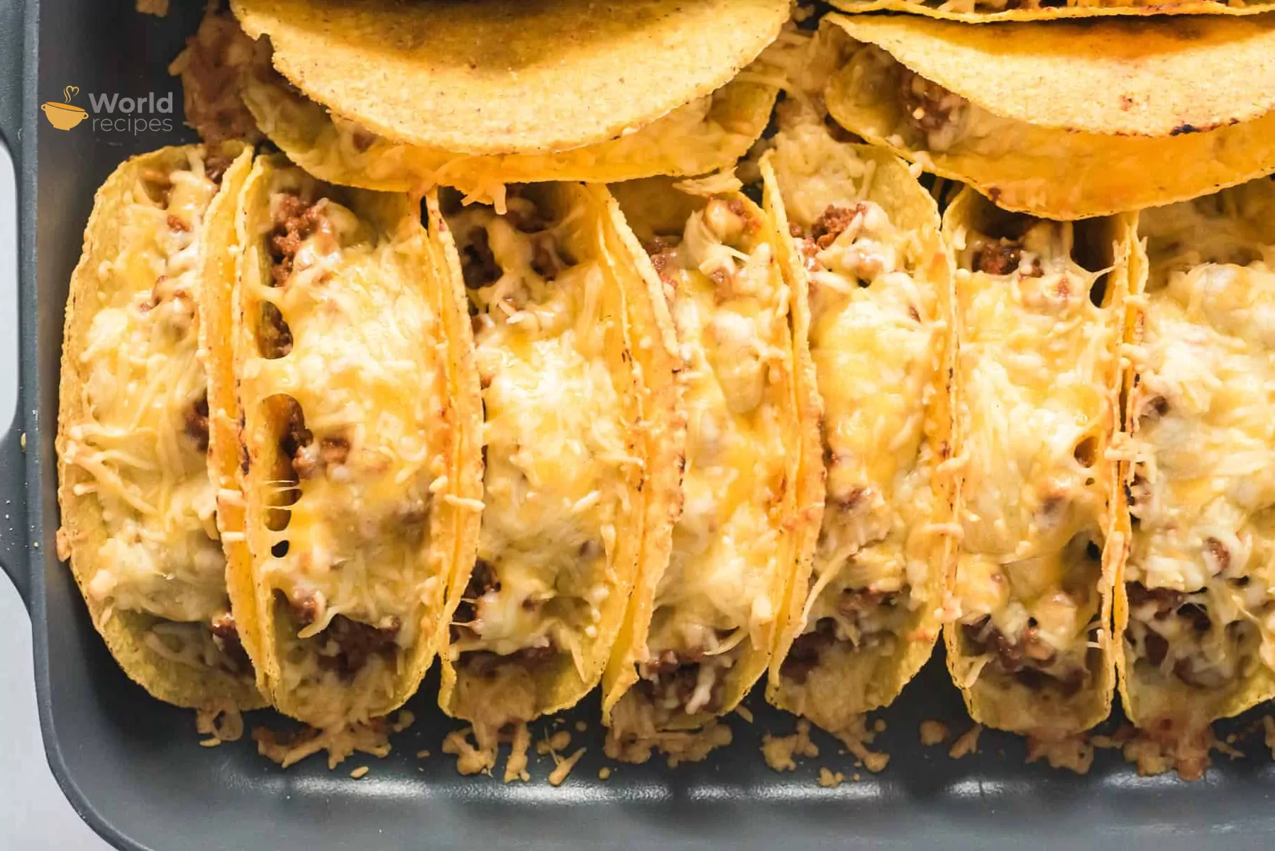 Orkaitėje kepti Taco su faršu, pupelėmis ir sūriu