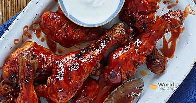 Crispy Buffalo Drumsticks - Traškios vištienos kulšelės aštriame padaže