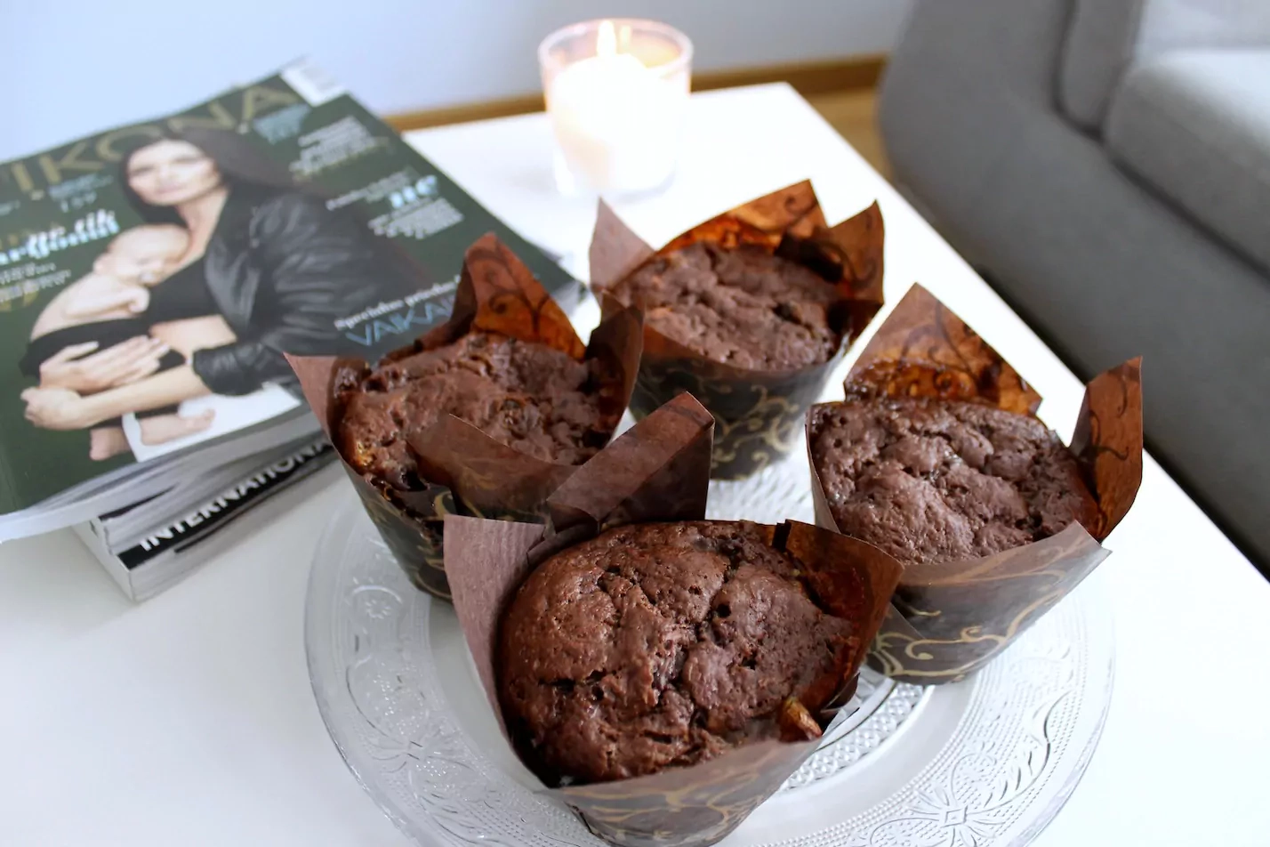 Šokoladiniai keksiukai su cukinijomis, ruošti su graikišku jogurtu