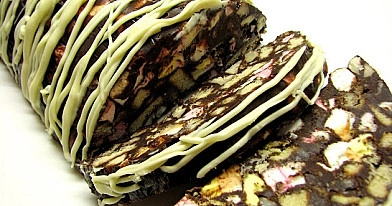 Šokoladinis skanėstas - desertas su kondensuotu pienu