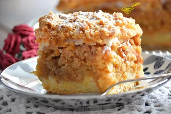 Szarlotka (jabłecznik) na kruszonce z pianką