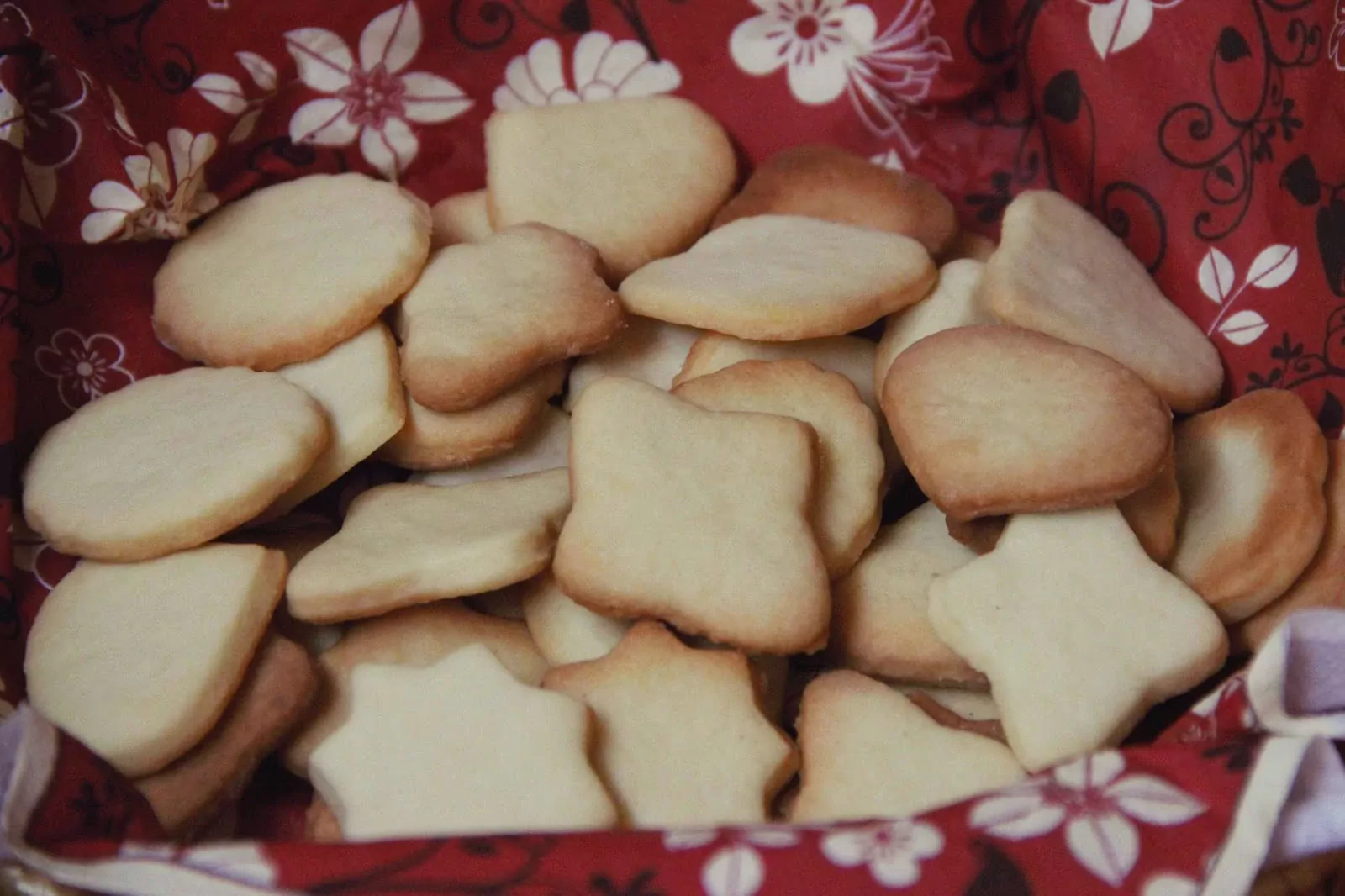 Burnoje tirpstantys sviestiniai sausainiai