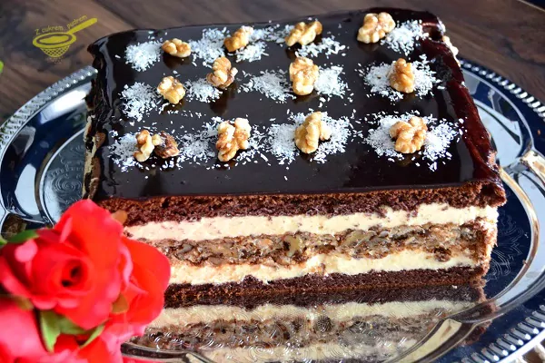 Bajeczne ciasto "Marysieńka" z ciastem orzechowym, biszkoptem kakaowym i kremem !