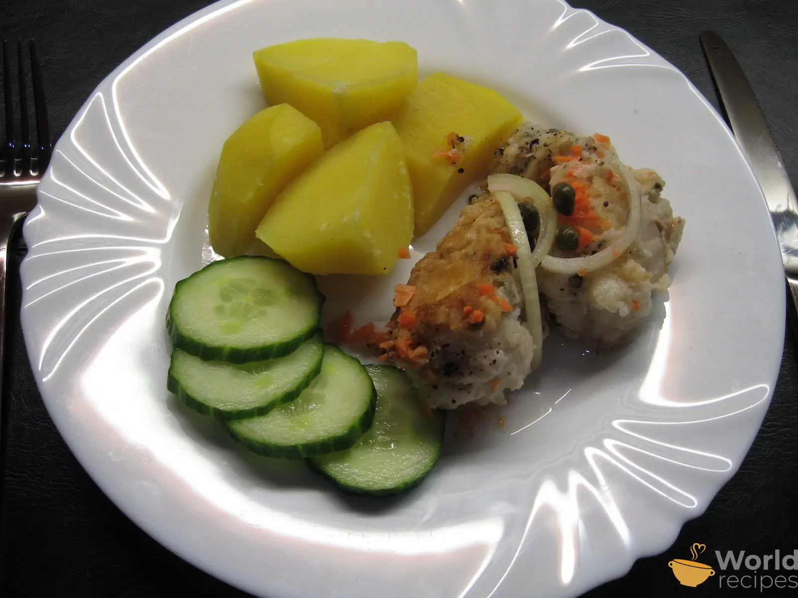 Žuvis saldžiarūgščiame marinate su morkomis ir actu