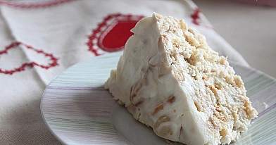 Krekerių tortas su grietine ir kondensuotu pienu