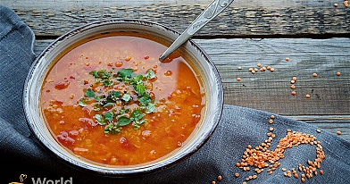 Trinta pomidorų sriuba su lęšiais ir cukinija