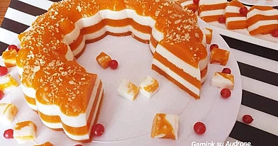 Kefyro ir sulčių desertas