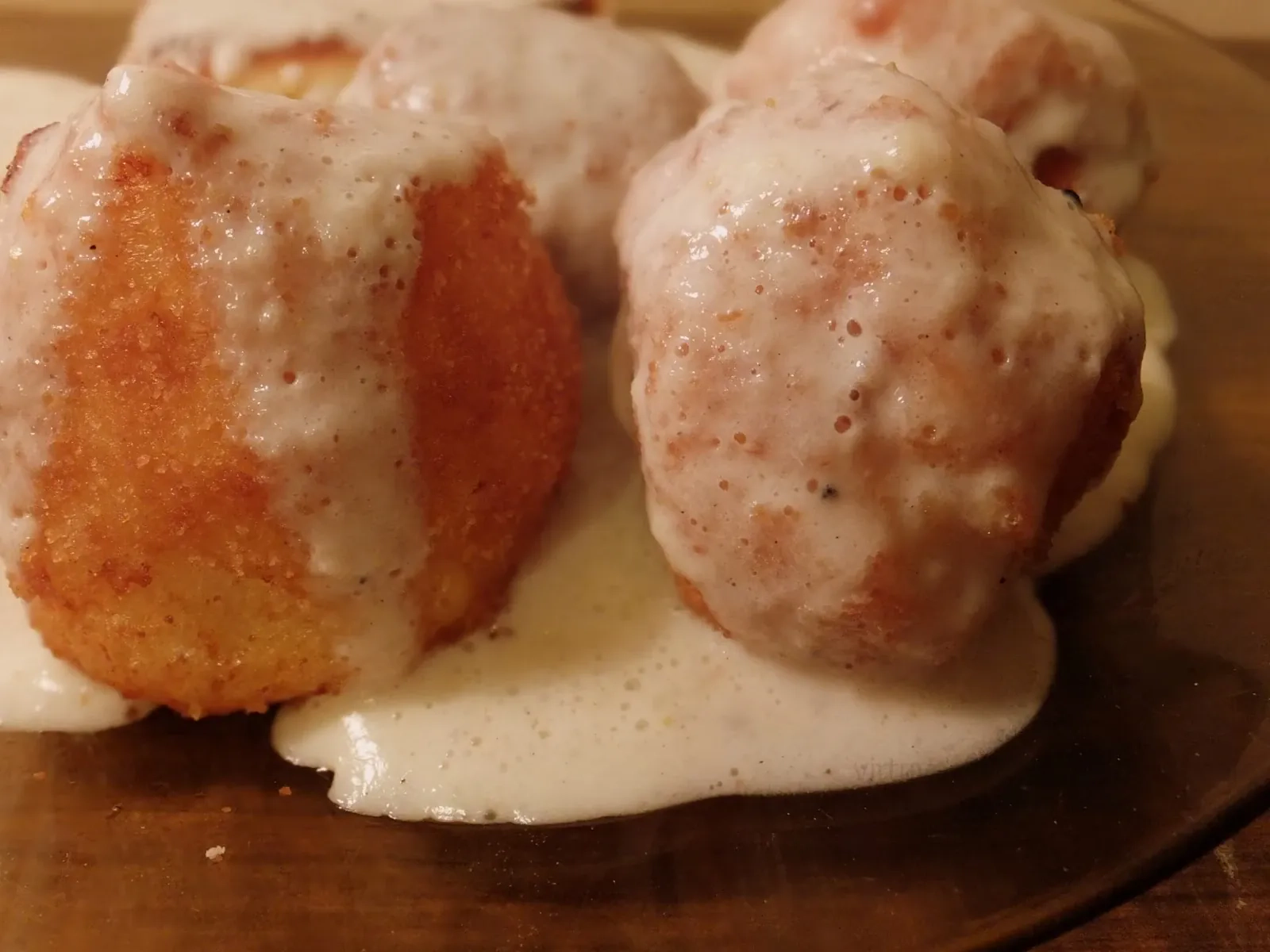 Virtų bulvių spurgos su varške